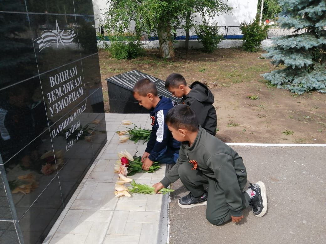 На территории Терновского МО состоялись мероприятия, посвященные Дню памяти и скорби.