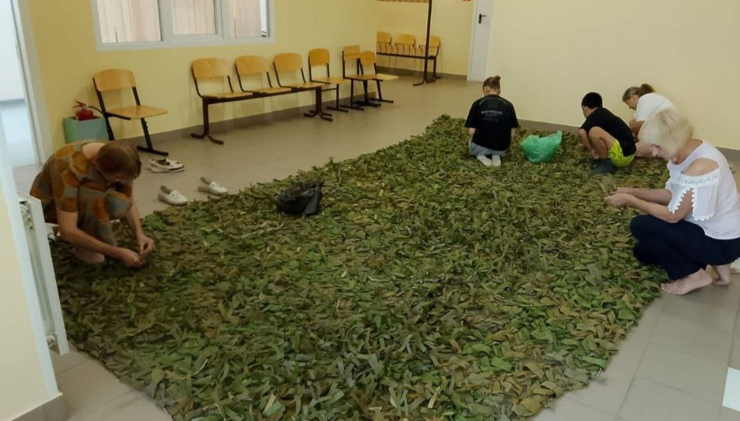 Жители сёл Безымянского МО продолжают оказывать поддержку военнослужащим.