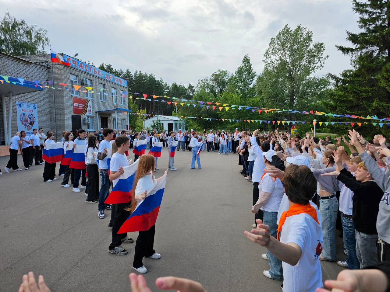 В лагере «Буревестник» стартовала вторая смена.