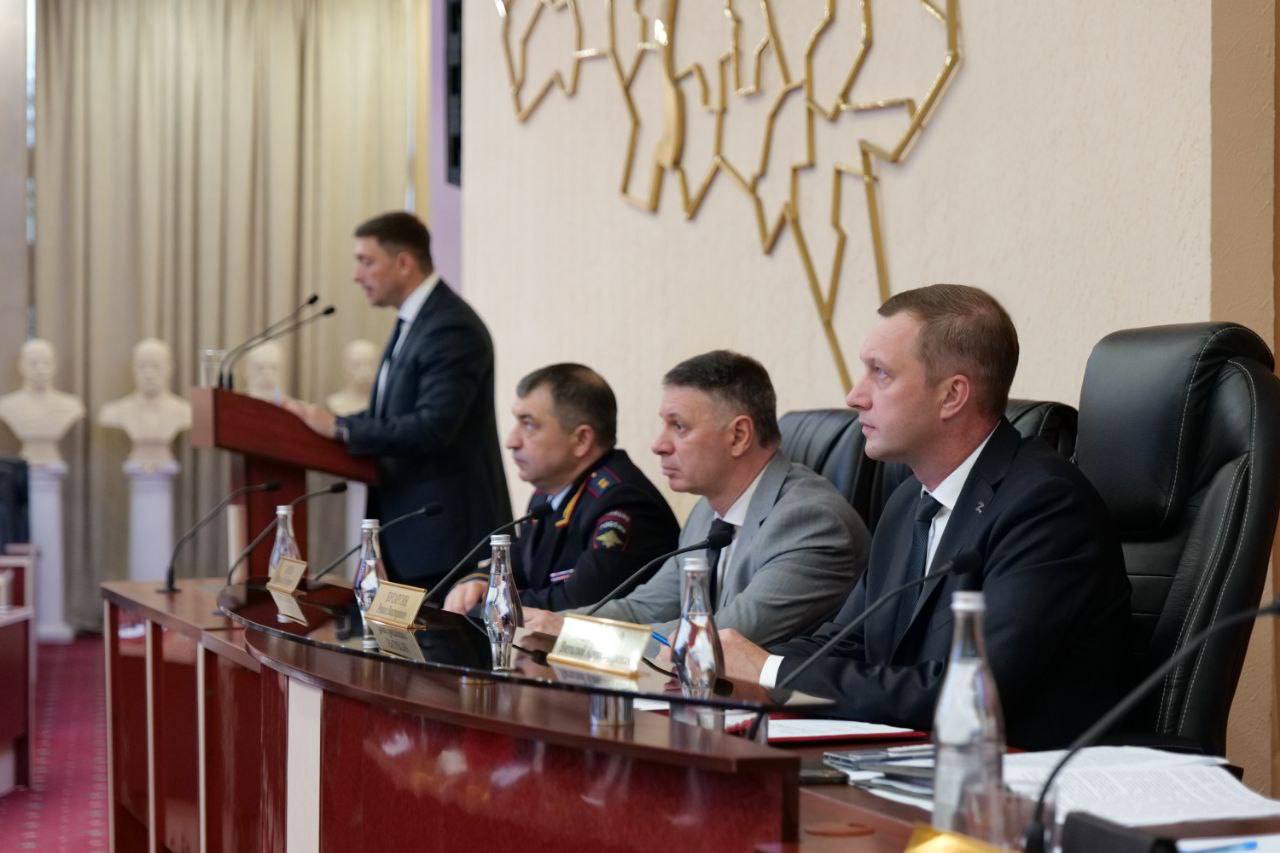 На ремонт сетей водоснабжения в крупных городах дополнительно направят 1 млрд рублей.