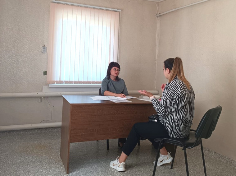 В поселке имени Карла Маркса прошел личный прием граждан. В поселке имени Карла Маркса прошел личный прием граждан.