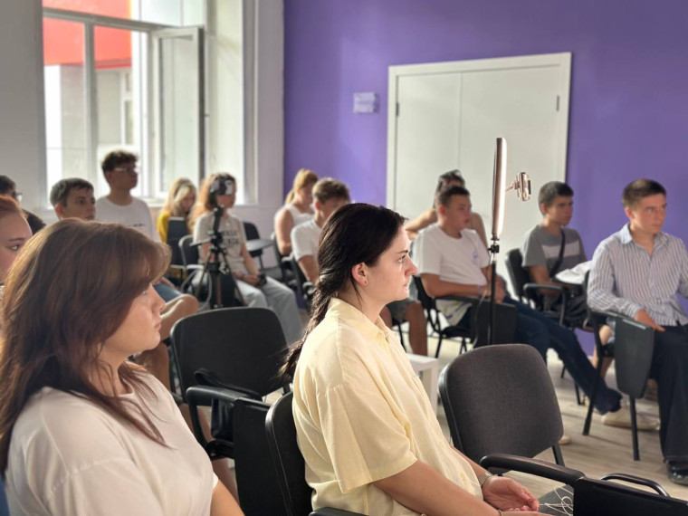 В «Орлёнке» прошла первая встреча проекта «Диалог на равных». В «Орлёнке» прошла первая встреча проекта «Диалог на равных».
